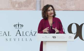 La ministra de Hacienda y Función Públic, Maria Jesús Montero, preside el acto del 90 aniversario de la entrega de la llave del Alcázar a la ciudad de Sevilla, este miércoles en el Real Alcázar de Sevilla.- EFE/José Manuel Vidal