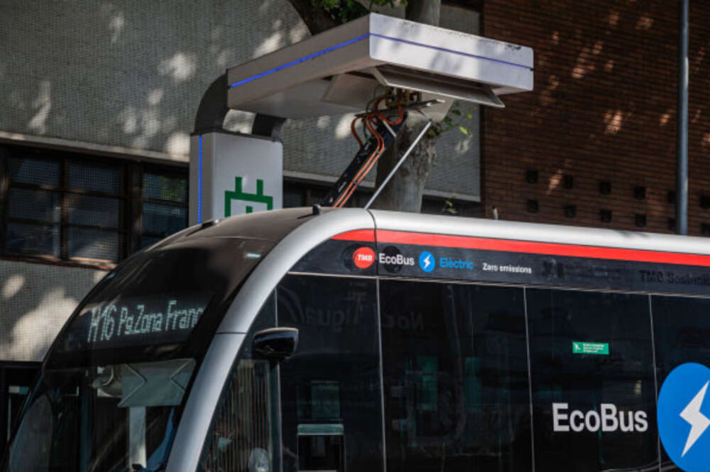 Los 'espías del catalán' se lanzan ahora contra los conductores de autobús de Barcelona - Digital