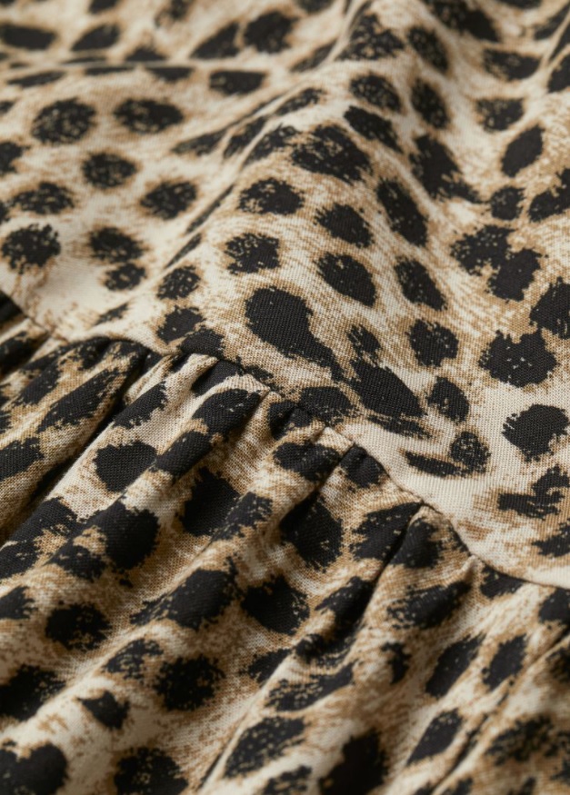 excepto por escapar Adelantar H&M rebaja el vestido animal print que no puede faltar en tu armario a 12  euros - Economía Digital