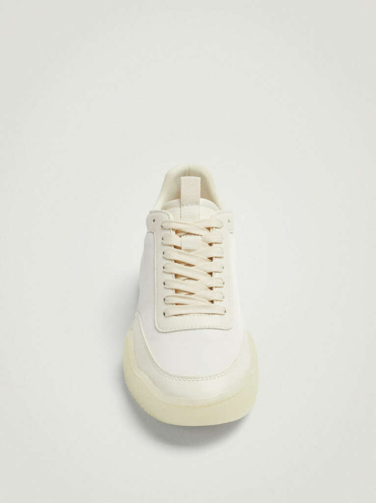 Las 'white sneakers' de la marca Parfois