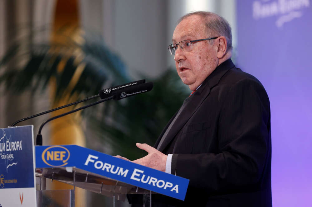 El presidente de la Cámara de Comercio de España, José Luis Bonet, protagoniza un desayuno informativo de Fórum Europa, este jueves en Madrid. EFE/Chema Moya