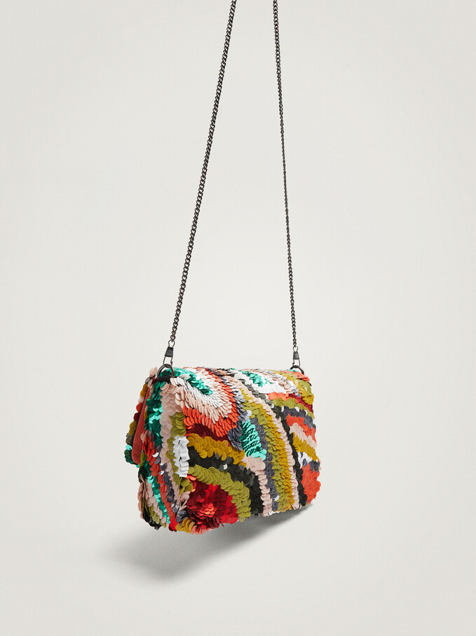 El bolso de lentejuelas de Parfois que se ha hecho hueco entre los más  vendidos de la marca
