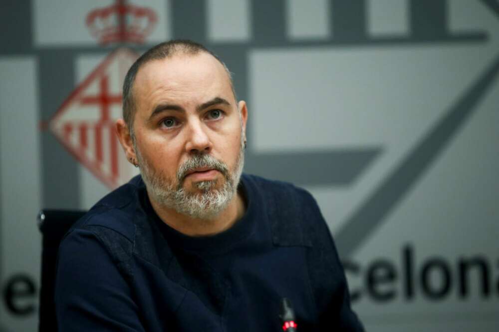 GRAFCAT9554. BARCELONA, 08/01/2020.- El concejal de Emergencia Climática y Transición Ecológica, Eloi Badia, durante la rueda de prensa en la que ha explicado que el tráfico en el interior de Barcelona ha bajado hoy, 8 de enero, primer día con actividad escolar tras la entrada en vigor de la Zona de Bajas Emisiones (ZBE), un 2,4% respecto a la media de un día laborable de noviembre de 2019 y es el mismo que en la misma fecha del año pasado.EFE/ Quique García