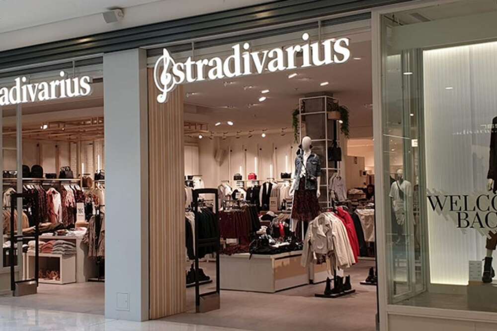 Exterior de una tienda de Stradivarius