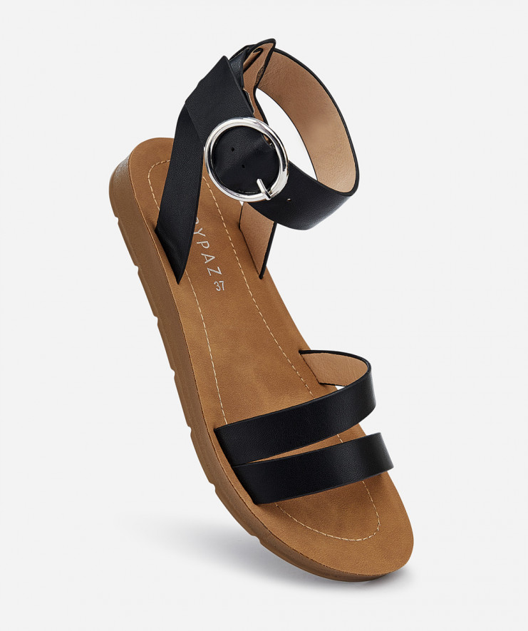 MaryPaz tiene unas sandalias planas que se ajustan a tu tobillo para una mayor - Economía Digital