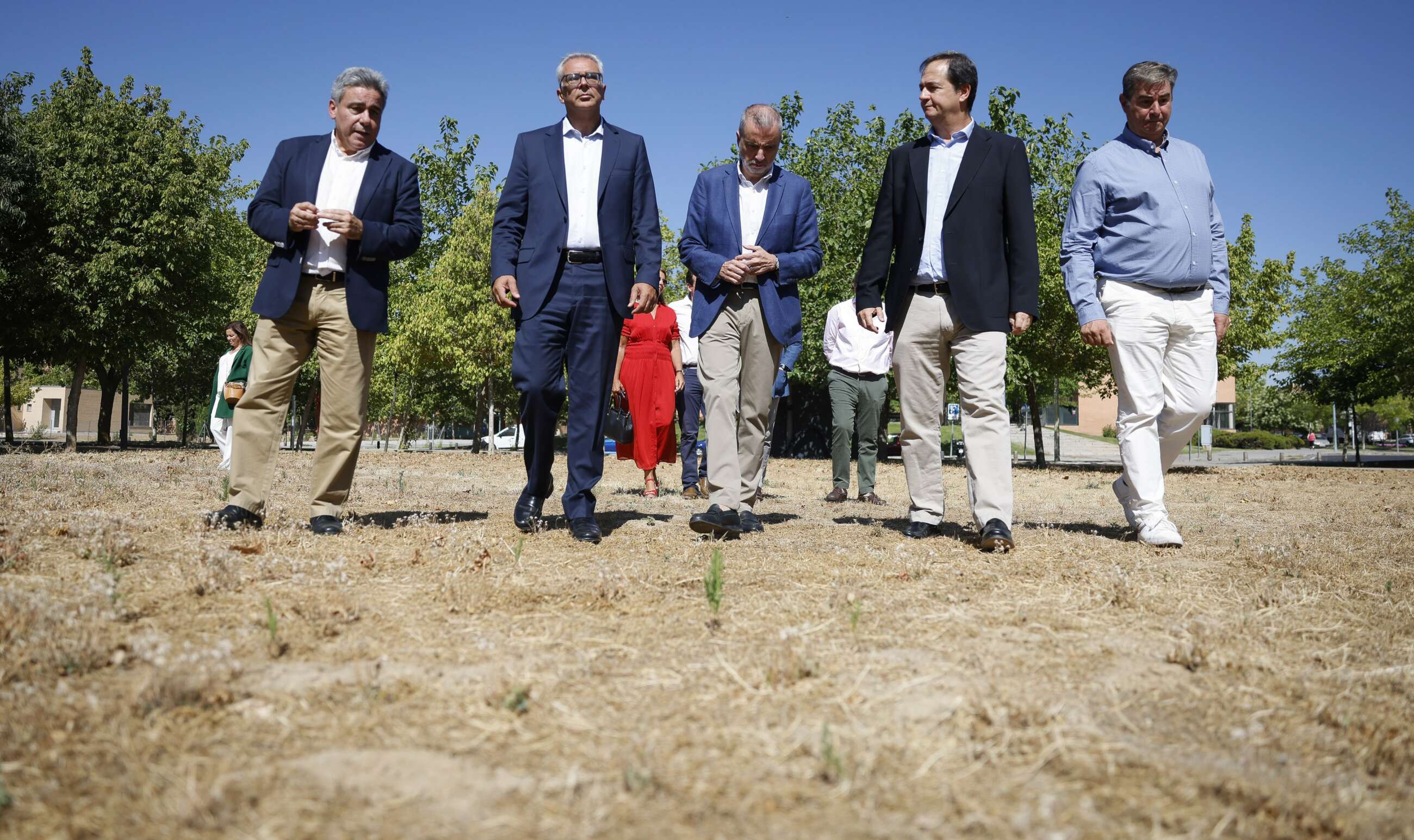 Visita a los terrenos donde se instalará la electrolinera. Comunidad de Madrid.