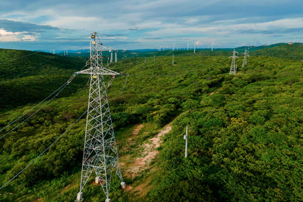 Una línea de transmisión eléctrica de Iberdrola. Iberdrola.