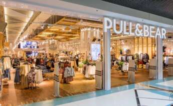 Fachada de la tienda de Pull&Bear