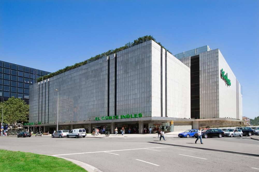 Parte exterior de un edificio de El Corte Inglés