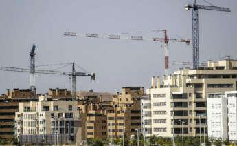 MADRID, 31/07/2022.-Vista general de una zona de viviendas en construcción en el barrio de El Cañaveral (Vicálvaro), en Madrid. EFE/Chema Moya