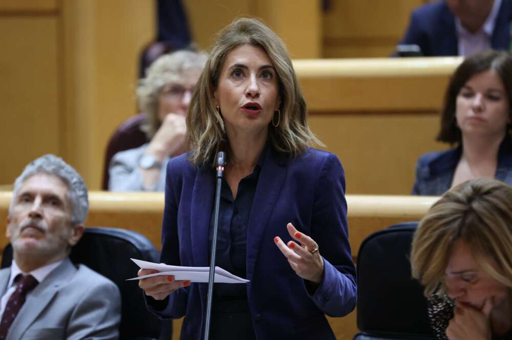 La ministra de Transportes, Raquel Sánchez, en una intervención en el Senado. EFE/ Kiko Huesca