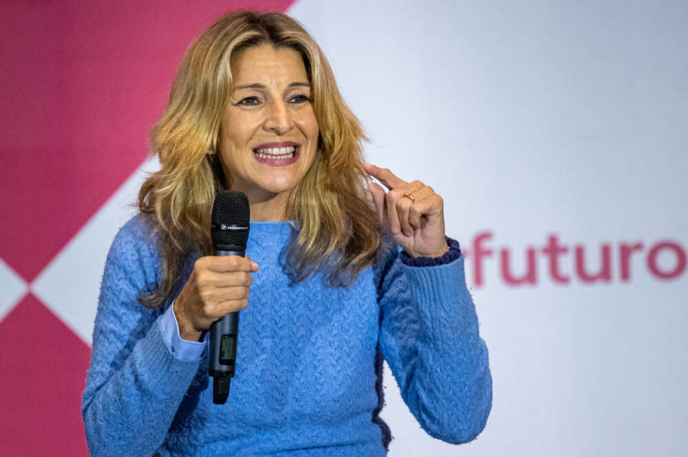 La vicepresidenta segunda del Gobierno y ministra de Trabajo y Economía Social, Yolanda Díaz, durante el acto que ha celebrado hoy miércoles en Logroño, presentando su proyecto "Sumar".- EFE/Raquel Manzanares.