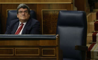 El ministro de Inclusión, Seguridad Social y Migraciones, José Luis Escrivá, en el Congreso de los Diputados. EFE/ Mariscal.