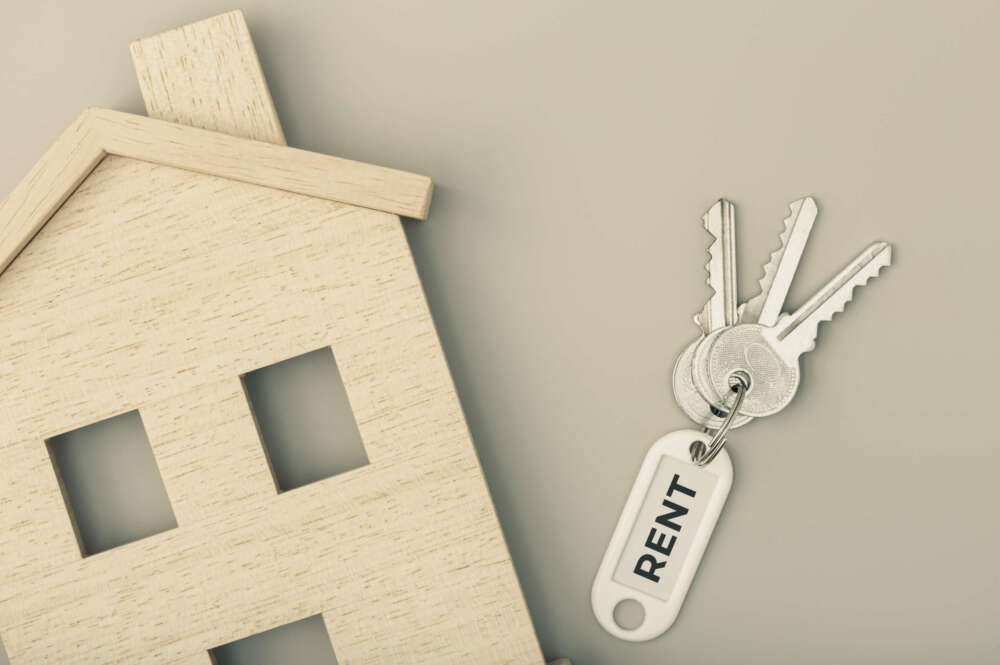 Una casa y unas llaves. Moroso. Foto: Freepik