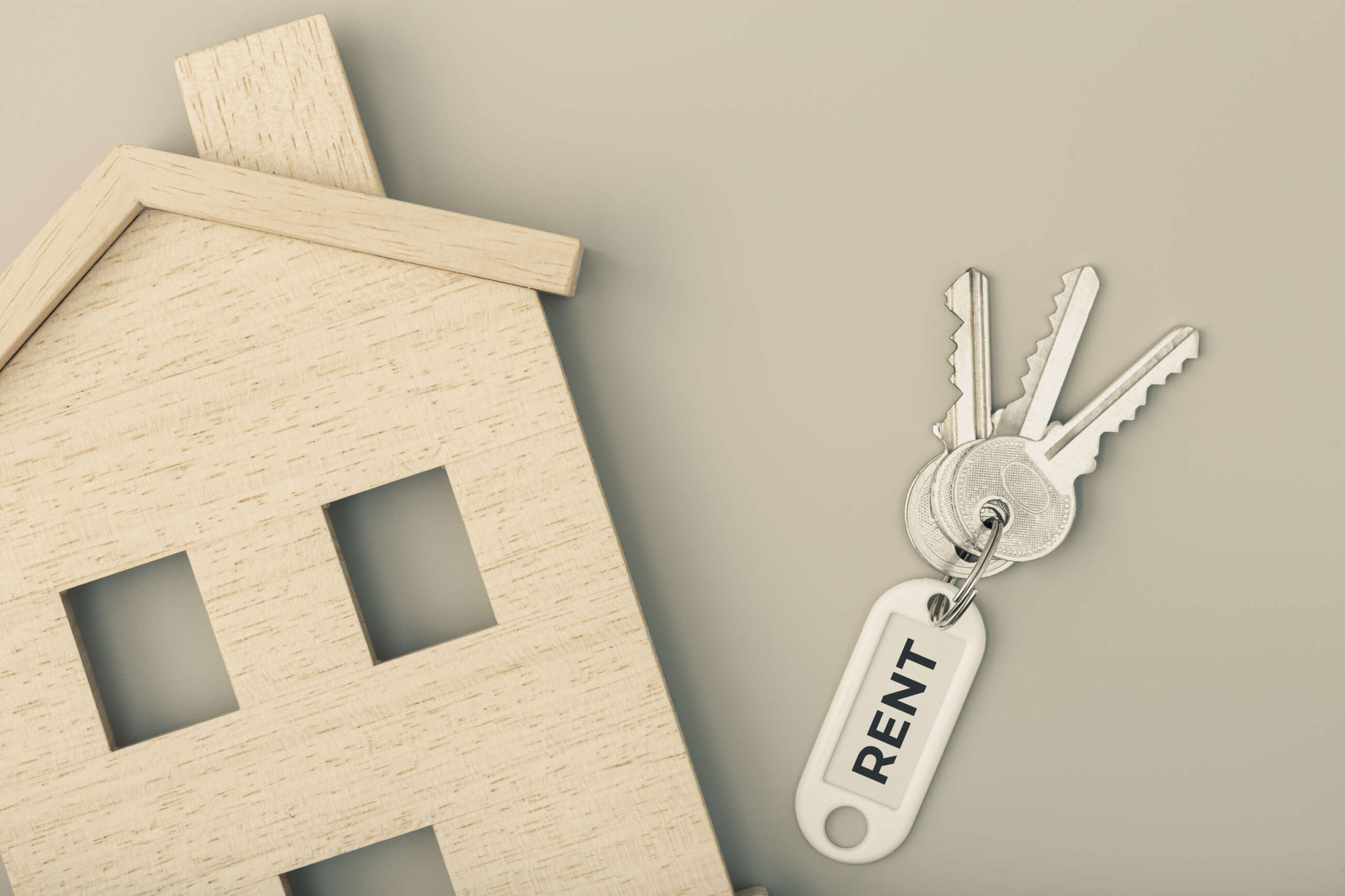 Una casa y unas llaves. Moroso. Foto: Freepik