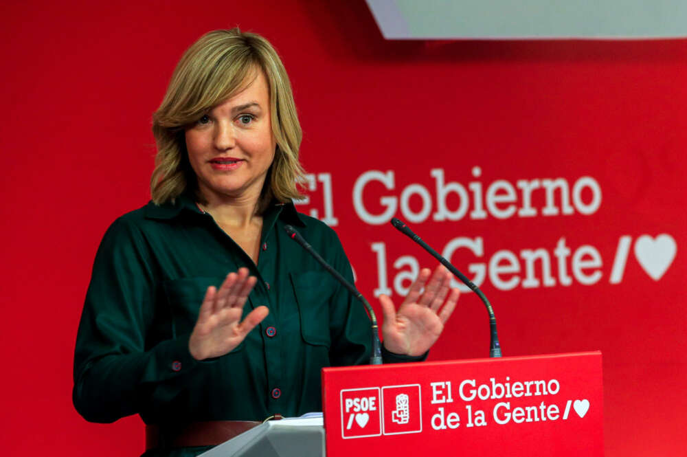 La portavoz del Comité Electoral del PSOE, Pilar Alegría, ofrece una rueda de prensa en la sede de su partido en Madrid. EFE/ Fernando Alvarado