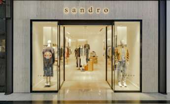Exterior de la nueva tienda de Sandro en el centro comercial La Cañada
