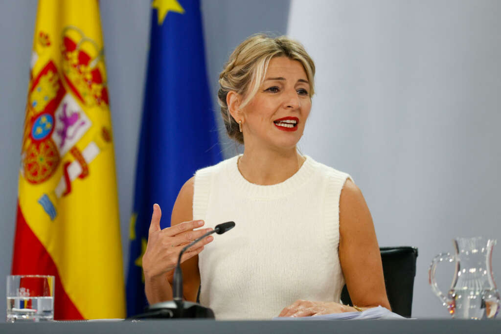 La ministra de Trabajo, Yolanda Díaz, en la rueda de prensa posterior al Consejo de Ministros del martes. EFE/ Javier Lizón.