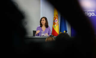 La patronal de Santander y BBVA entra en campaña: tira de datos para desmontar la retórica de Podemos