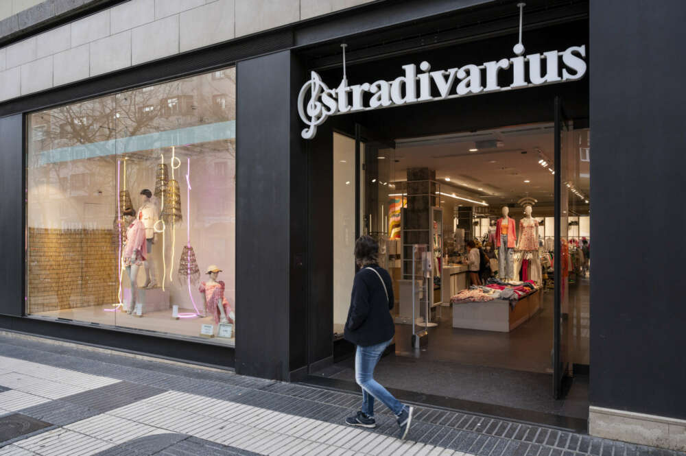 Fachada de tienda de Stradivarius