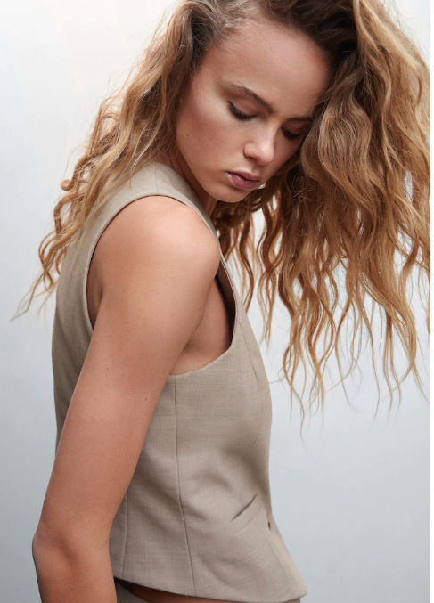 chaleco traje Mango