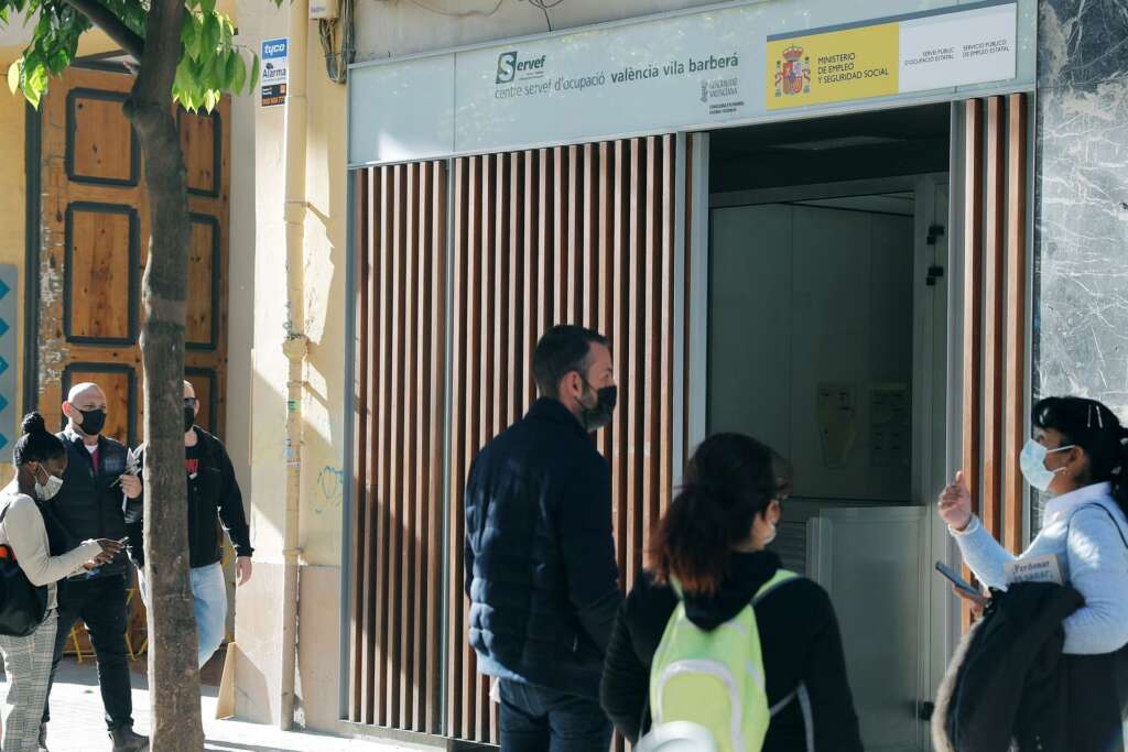 Una oficina de la Seguridad Social en Valencia. Foto: EFE/Manuel Bruque.