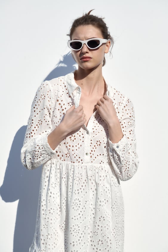 vestido bordados zara