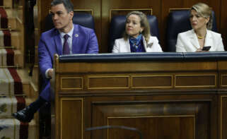 Observatorio de Márgenes. El presidente del Gobierno, Pedro Sánchez, junto a la vicepresidenta primera y ministra de Asuntos Económicos, Nadia Calviño, y a la vicepresidenta segunda y ministra de Trabajo, Yolanda Díaz, en el Congreso de los Diputados. EFE/Chema Moya