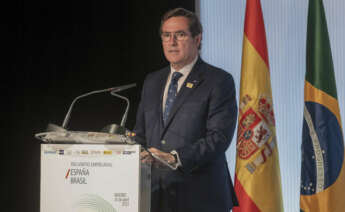 MADRID (ESPAÑA), 25/04/2023.- El presidente de la Confederación Española de Organizaciones Empresariales (CEOE), Antonio Garamendi, participa en un encuentro empresarial entre España y Brasil este martes, en la Casa América de Madrid (España). EFE/ Fernando Villar