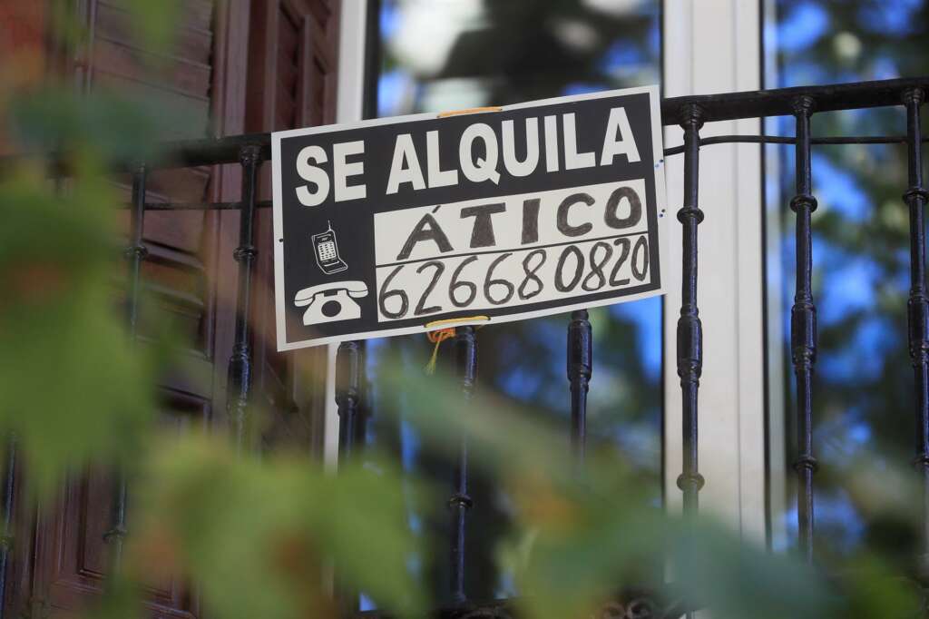 La Ley de Vivienda estipula varios beneficios para los inquilinos. Foto Fernando Alvarado - EFE
