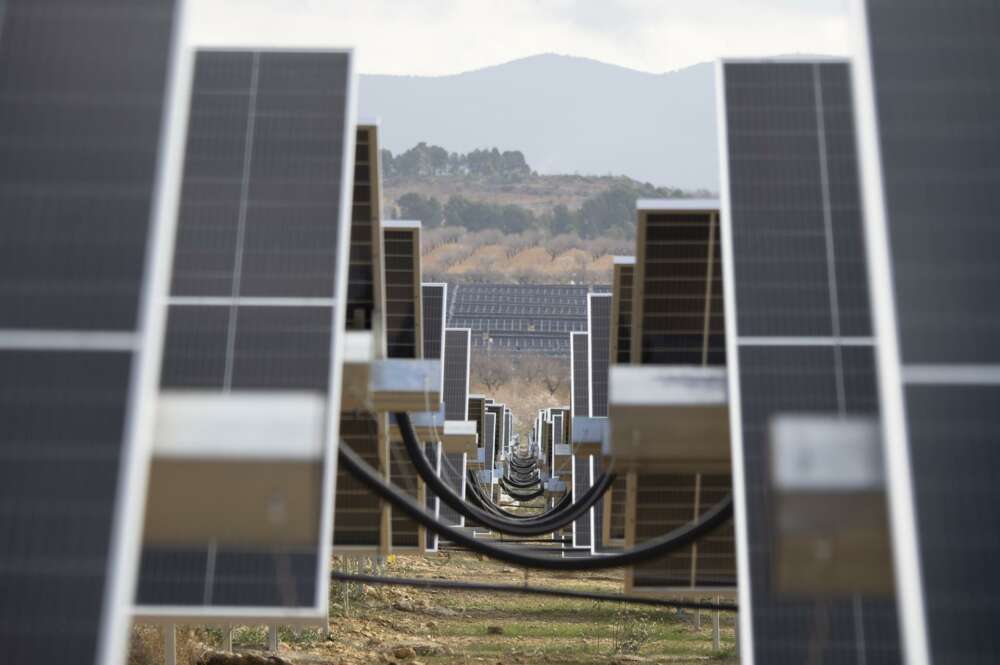 Placas solares. EFE/ José del Olmo