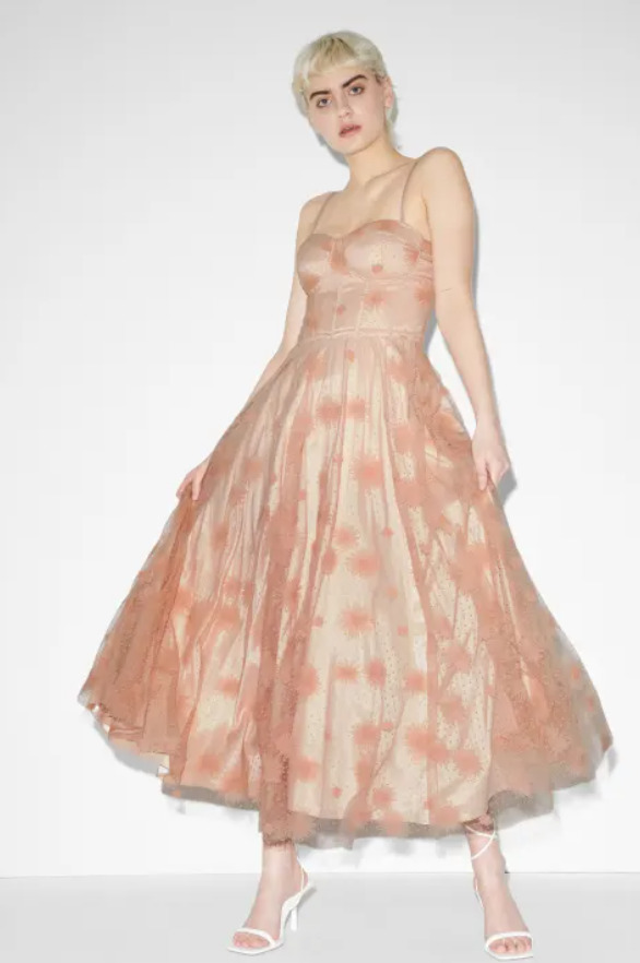 C&A lanza un vestido lo más exclusivo para eventos con el que te sentirás toda una princesa Economía Digital