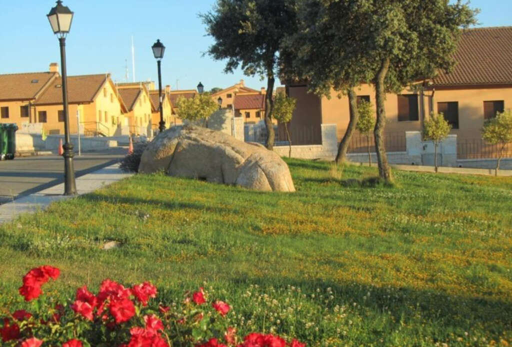 La casa situada en Ituero y Lama está situada en una zona residencial. Foto: Idealista.