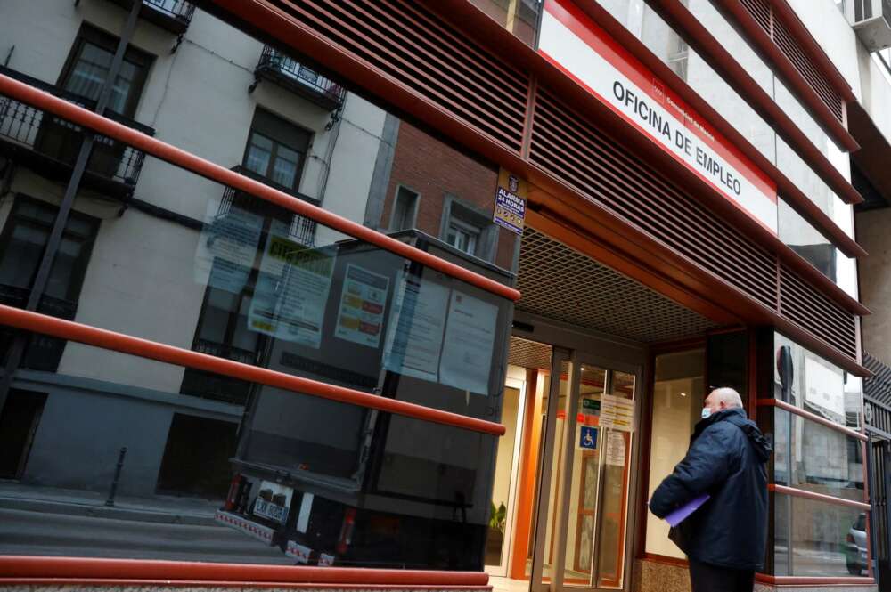 El SEPE ofrece ayudas por desempleo para aquellas personas que hayan agotado el paro. EFE/Mariscal