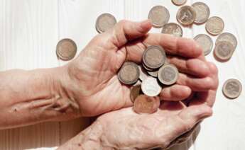A las personas con una edad cercana a la jubilación les preocupa disponer de los recursos económicos suficientes para afrontar esta etapa. Foto: Freepik.