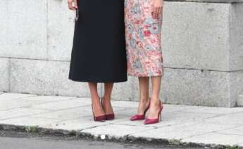 Las sandalias de la reina Letizia que no dejan de venderse en Carolina Herrera