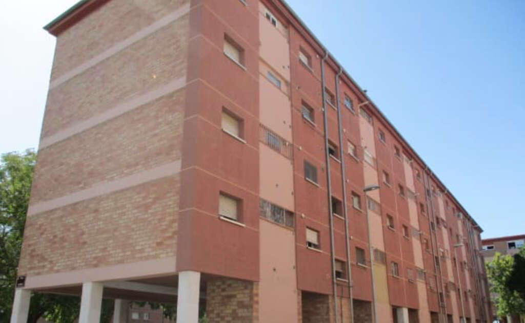 El piso en Lérida se vende por 40.000 euros. Foto: BBVA - Portal Haya Inmobiliaria.