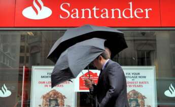 Oficina de Santander en Reino Unido. (EFE/Andy Rain)