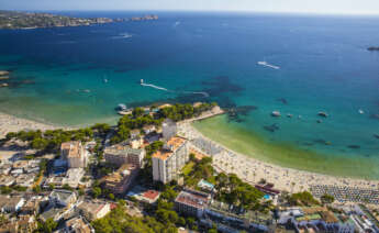 Vista aérea de Paguera y costa, Mallorca, España. Foto: Envato