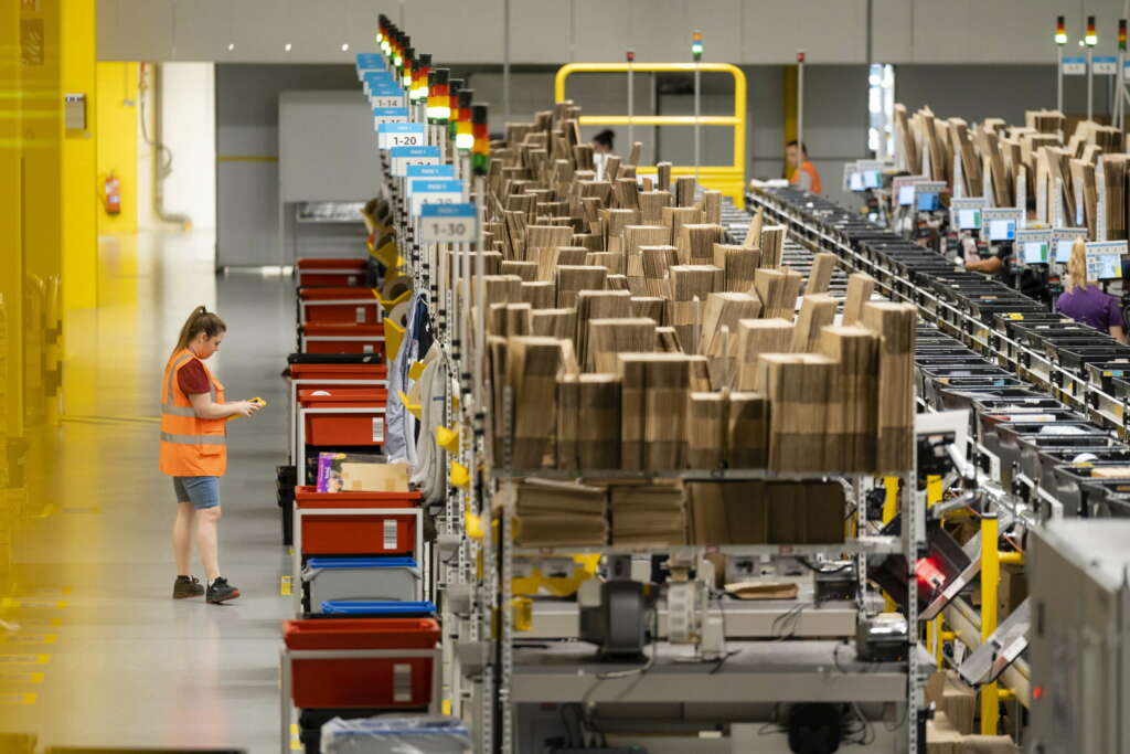 Amazon tiene procesos abiertos por toda la geografía española. Foto: EFE.