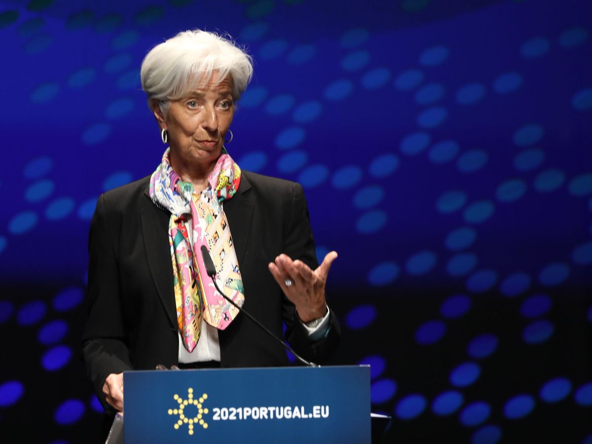 La banca devolverá 81.000M al BCE sin despeinarse: le sobra liquidez y se resiste a remunerar depósitos