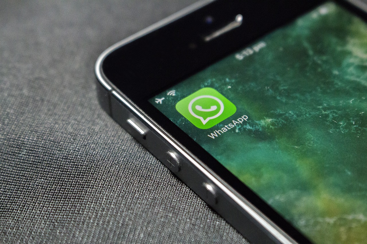 Whatsapp puede capturar información de los usuarios a través del móvil. Foto: Pixabay.