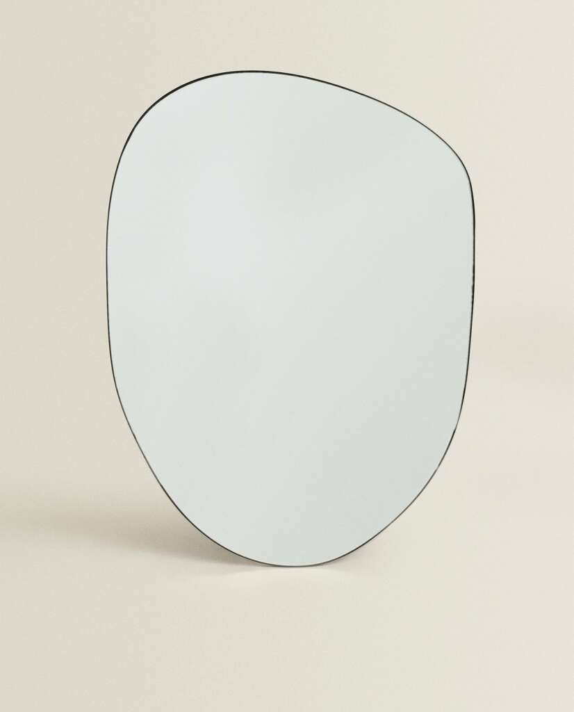 El espejo de Zara Home irregular con marco