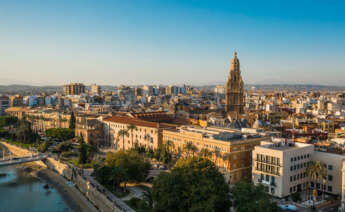 La ciudad de Murcia se mantiene en la media nacional. Foto: Envato