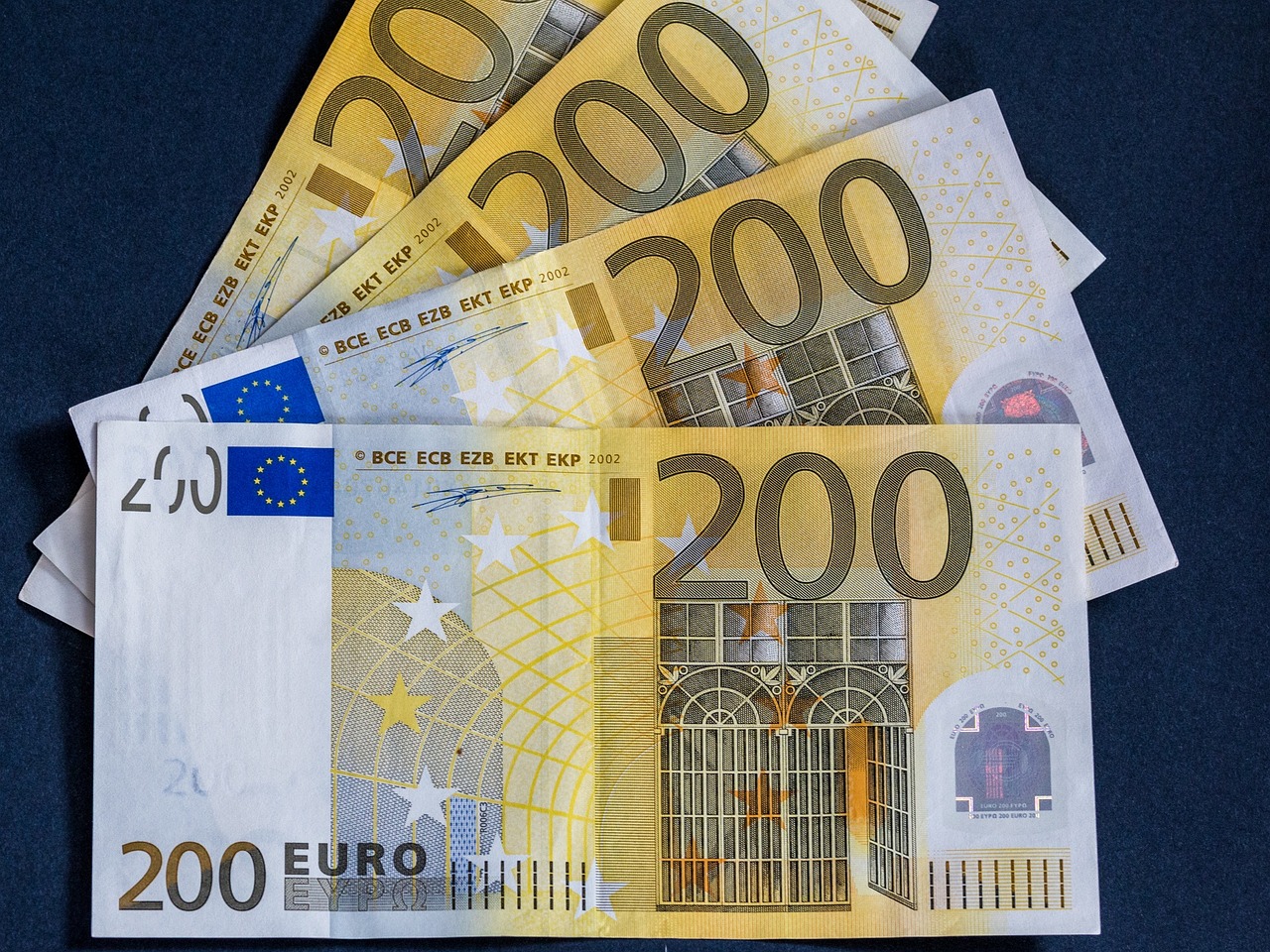 El cheque de 200 euros era una de las medidas dirigida a paliar las consecuencias económicas de la invasión rusa de Ucrania. Foto: Pixabay.