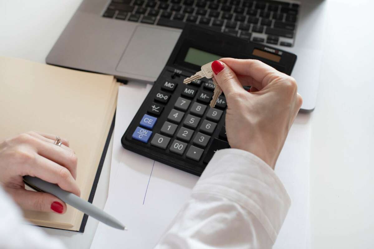 Asegura tu futuro financiero con las opciones más atractivas del mercado. Foto: Envato