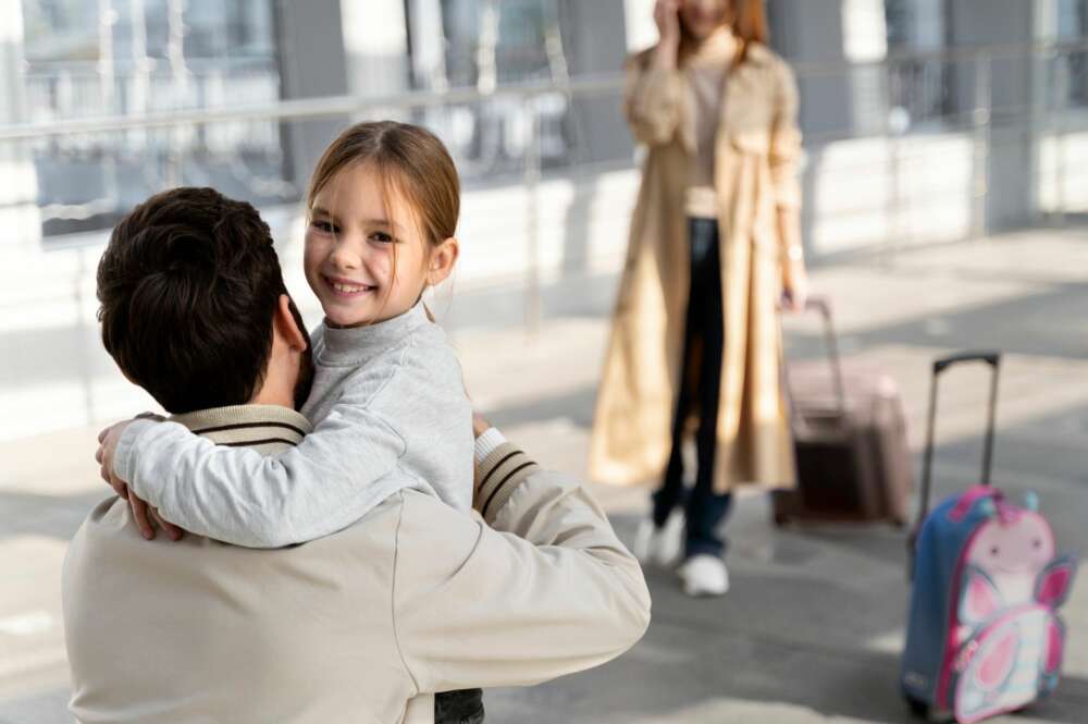 La operadora ferroviaria ofrece billetes rebajados a niños y adultos. Foto: Freepik.