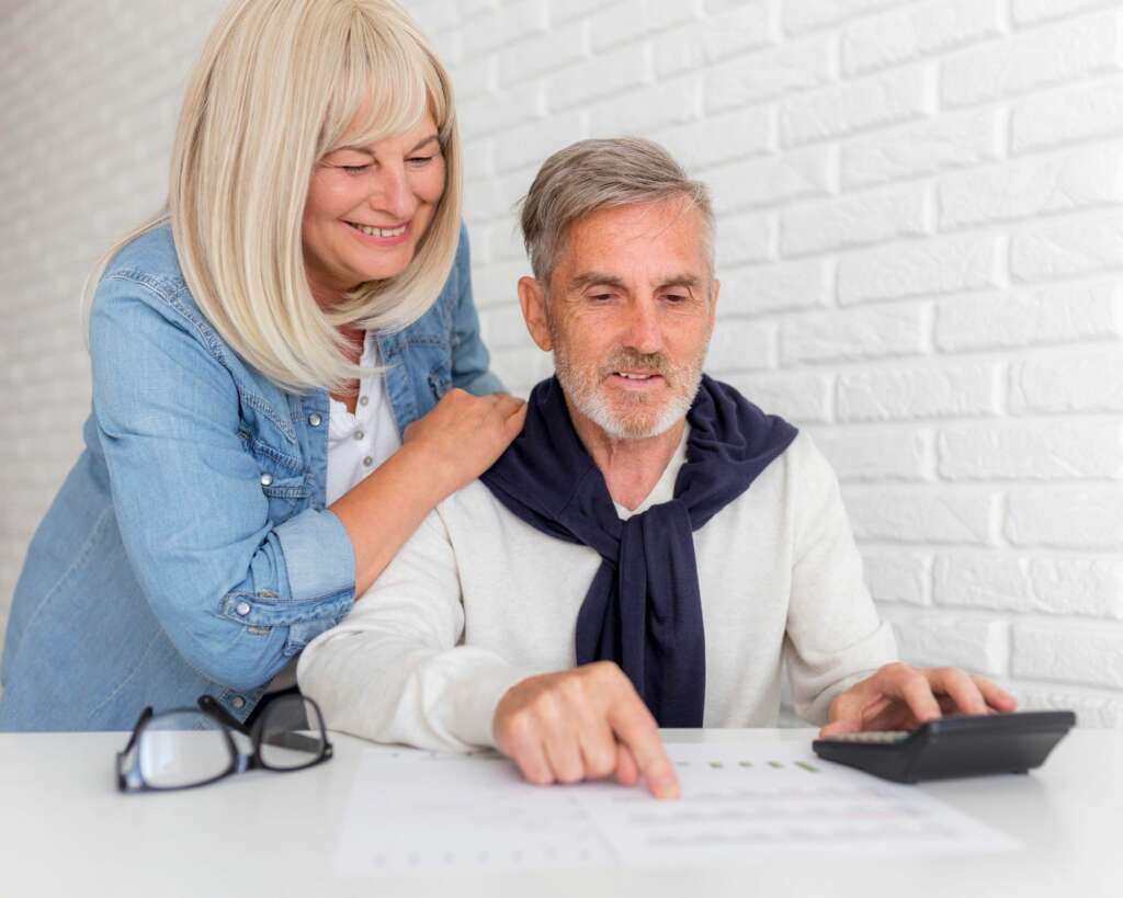 Los planes de pensiones y de jubilación son una manera de asegurar que se contarán con los recursos suficientes en la jubilación. Foto: freepik.