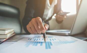 La CNMV insta a los inversores a informar sobre estas entidades a través de un formulario. Foto: Freepik.