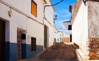 En el portal inmobiliario Idealista, se puede consultar el precio medio de compraventa en los pueblos más económicos. Foto: Freepik.